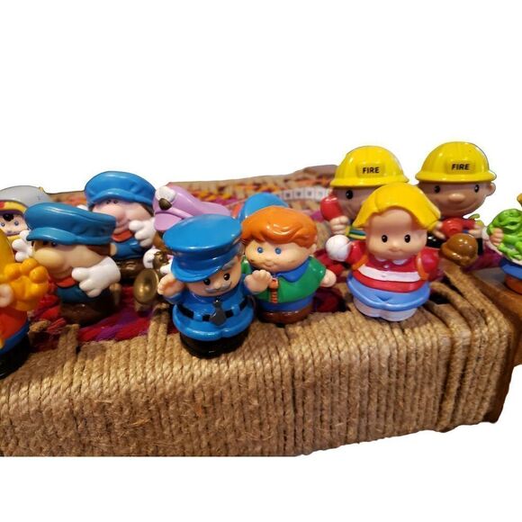 Fisher Price Little People Lot of 23 - Picture 5 of 6